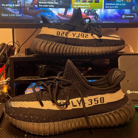 YEEZY 350 OREO 9.5